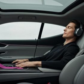 Noise-cancelling слушалки: Оаза на мир во вревата на светот