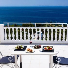 Bianco Olympico, Pozitivo, Ситонија, Халкидики, Лето 2026, All Inclusive, мајски празници, понуда на денот, одмор со деца, Грција 2026