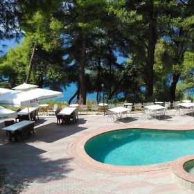 Dryades Hotel