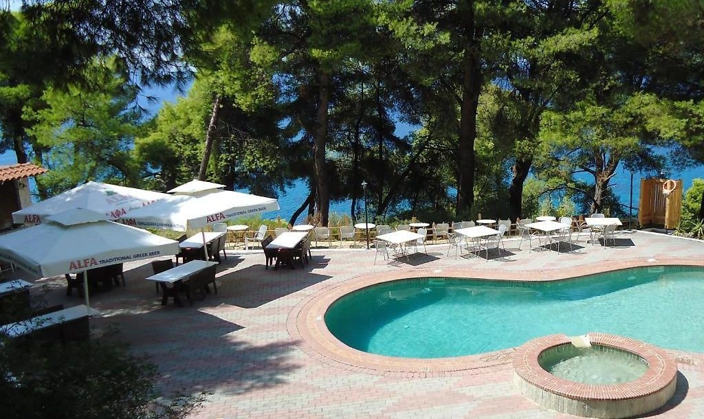 Dryades Hotel