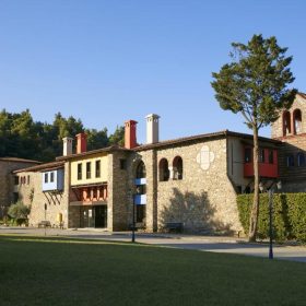 Simantro Resort