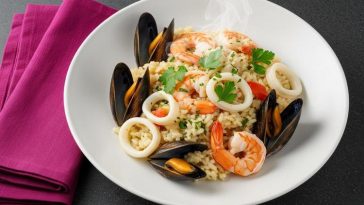 Рижото со морски плодови