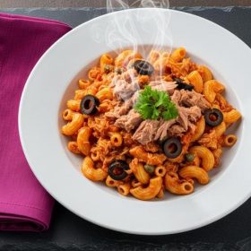 Макарони со туна