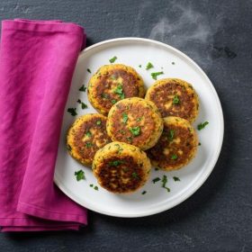 Плескавици од наут и спанаќ