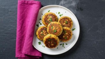 Плескавици од наут и спанаќ