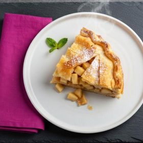 Пита со јаболка и гриз