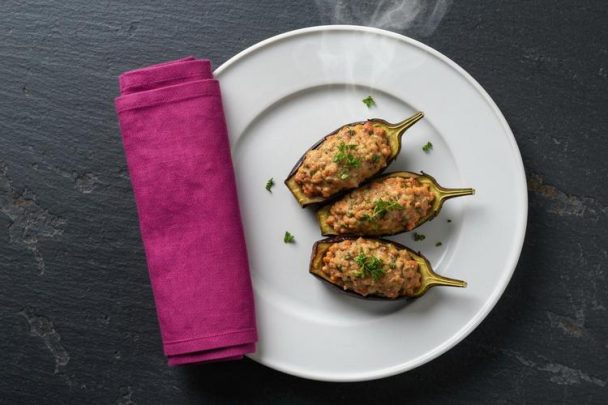Полнети модри патлиџани