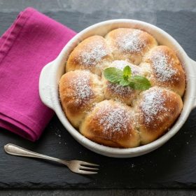 Домашни бухтли со крем