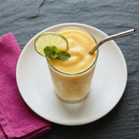 Смути со манго и лимета