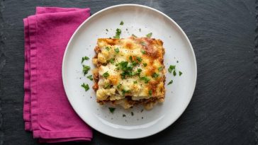Мусака со карфиол и сирење