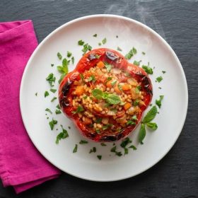 Посни полнети пиперки со ориз